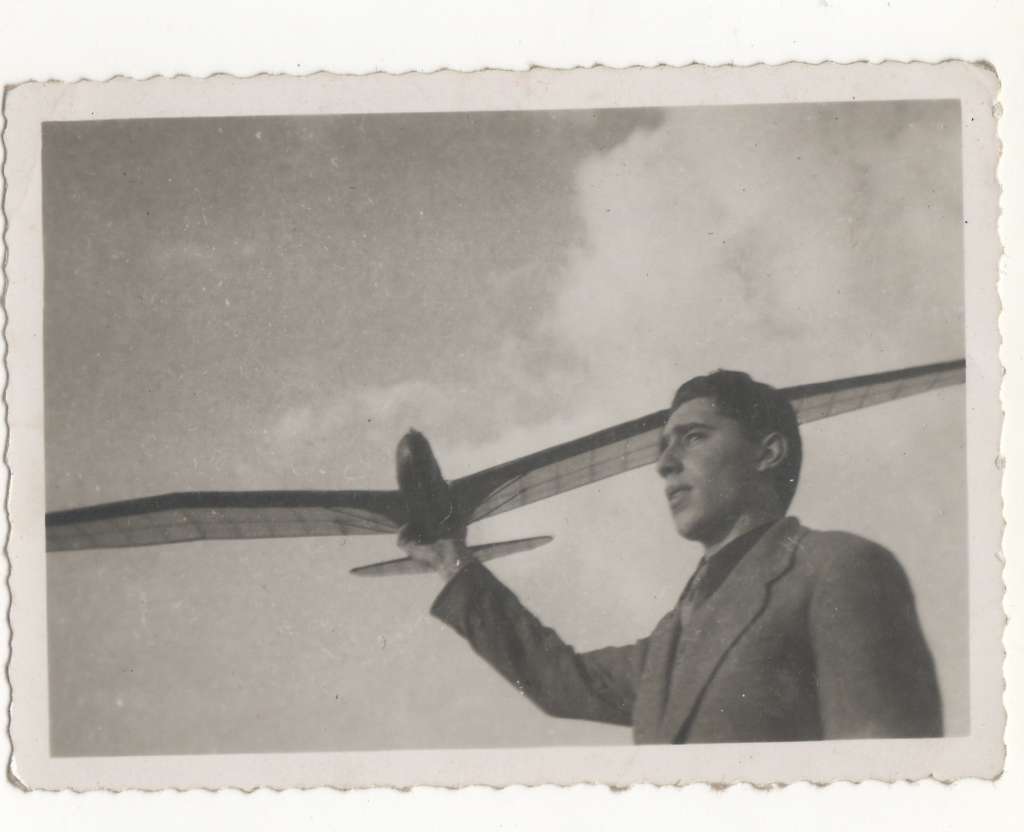 Osvaldo e aeromodelli